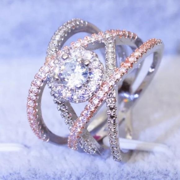 NEW 925 SILVER ROSE GOLD DIAMOND CROSS RING, CUTE RING, SHINY RING. - Picture 4 of 5